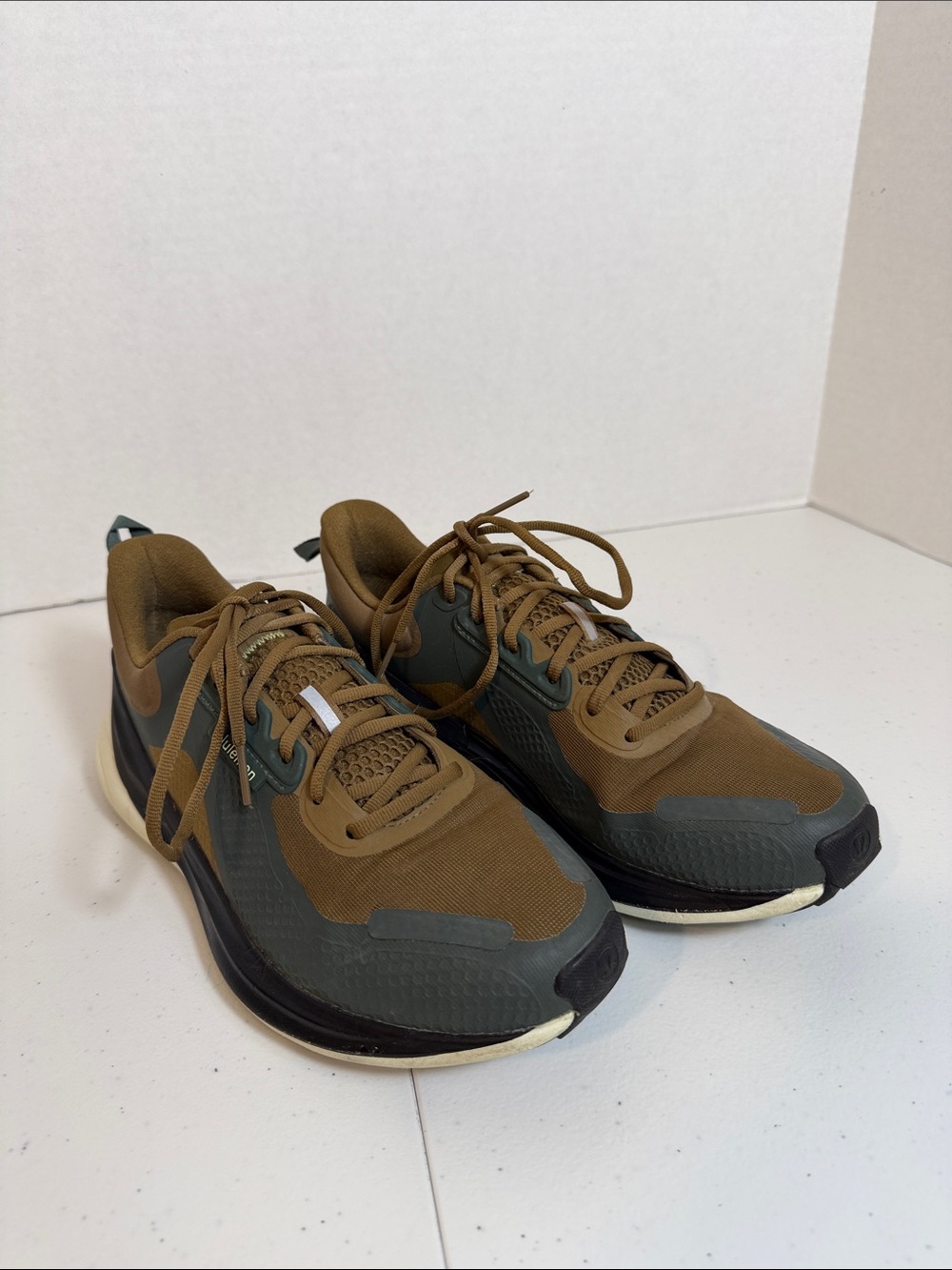 Lululemon Blissfeel Trail Women’s Running Shoe
Style Number: W9EPZS